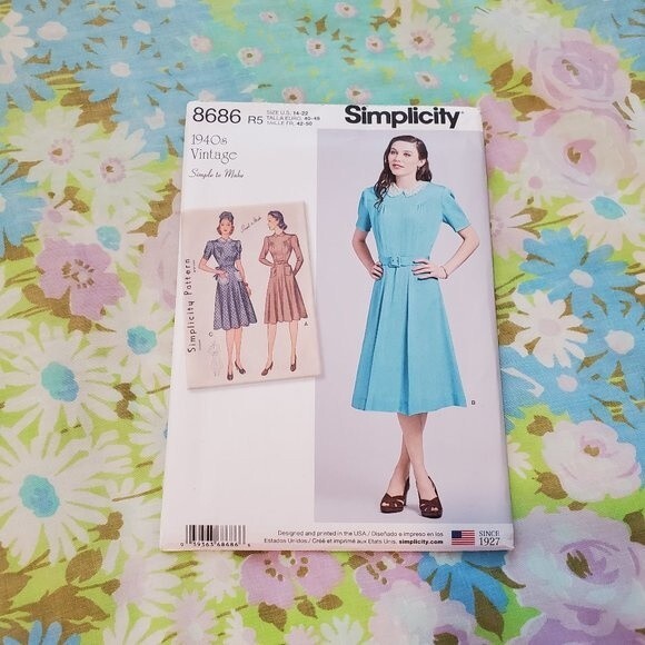 NEW Simplicity Vintage 1940's Dress Sewing Pattern - Picture 1 of 6
